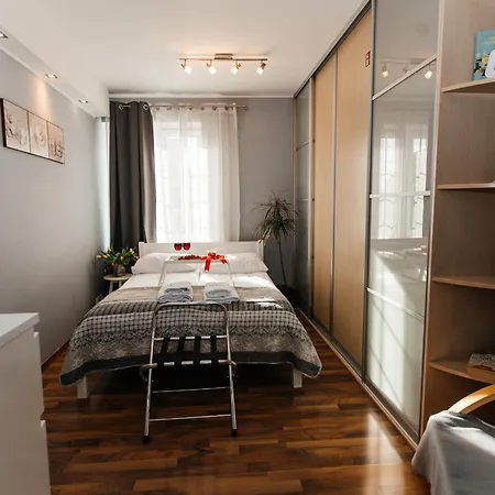 Maya's Flats & - Old Town Piwna