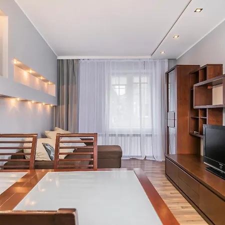 Maya's Flats & - Old Town Piwna Apartamento *