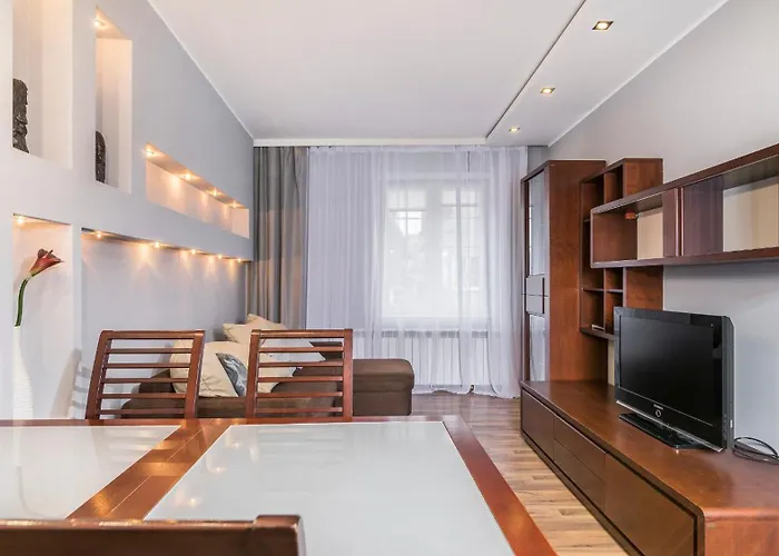 Maya's Flats & - Old Town Piwna Апартаменты *