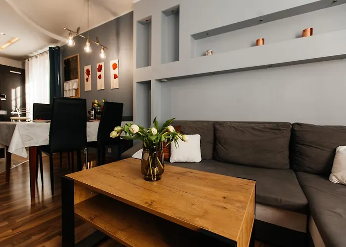 Maya's Flats & - Old Town Piwna Апартаменты