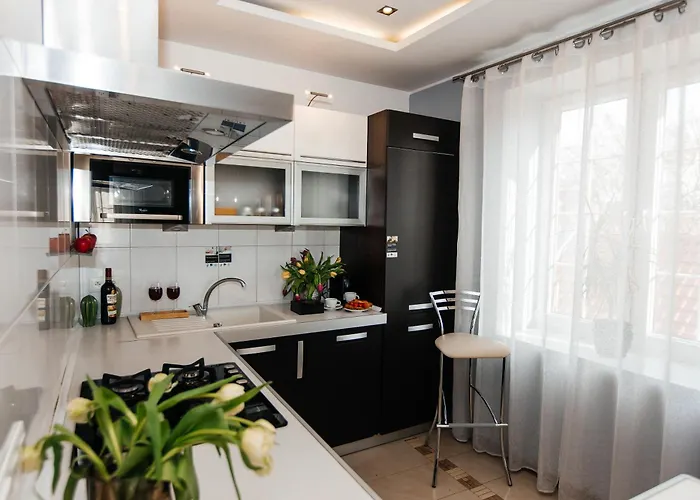 Maya's Flats & - Old Town Piwna Апартаменты *